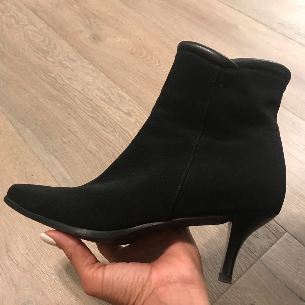 Stuart Weitzman Black Booties EUC Size 9 Beautiful